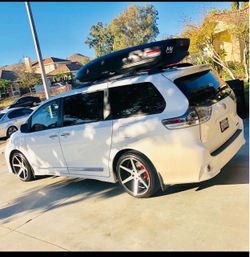 Yakima Cargo box