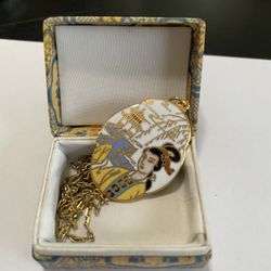 Lady and Pagoda Cloisonne Pendant Chinoiserie Vintage Necklace.