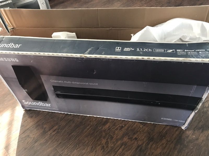 Samsung HW-K850 top of the line soundbar with wireless subwoofer
