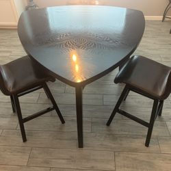 Black dining set - GOTTA GO! 