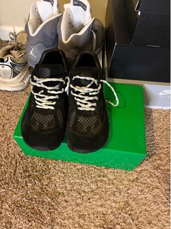 All black orbit sneaker