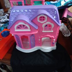 Open Doll house