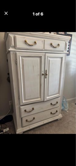 Tall hutch