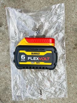 Dewalt 20v New battery flex volt 6AH ( 85$ Firm )