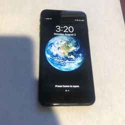 iPhone 7 Plus 32 GB Unlocked