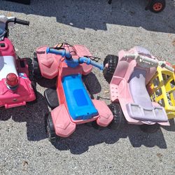 6 fold and 12 volts battery operated ride-on vehicles for sale do not have batteries or Chargers do not know if they work sold as is just want them go