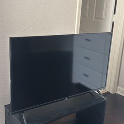 40" Roku TCL Smart LED 
