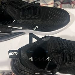 Woman’s Nike Air Max 270