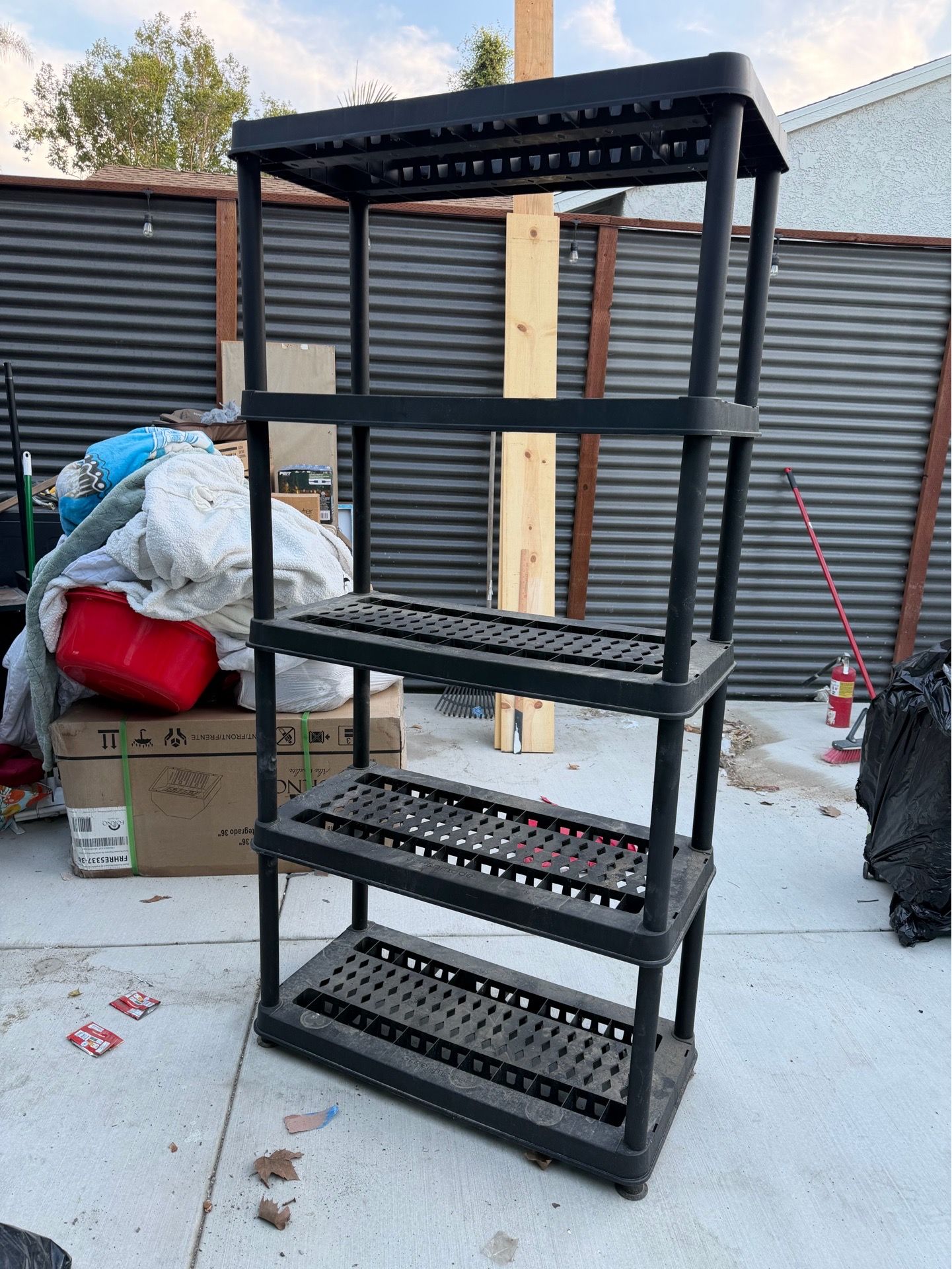 Shelf organizer