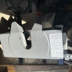5th Wheel HUSKY Hitch Kit  $600 O.B.O