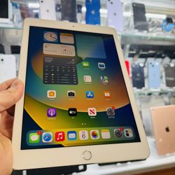 iPad Pro 9.7 256GB  - Work - School - Games 👍