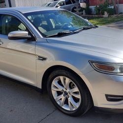 2012 Ford Taurus