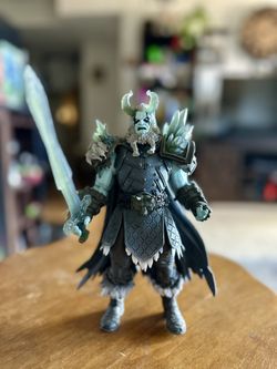 DC Mcfarlane Endless Winter BAF Frost King