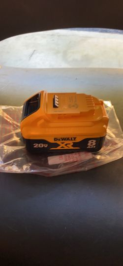 DEWALT XR 20-Volt Max 8 Amp-Hour Lithium Power Tool Battery