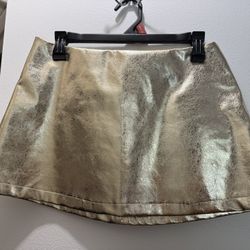 Minifalda SHEIN – Dorada metálica