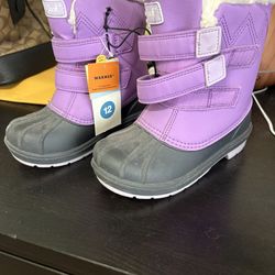 Snow Boots