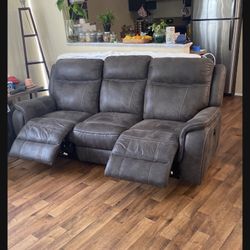 Reclining Couch 