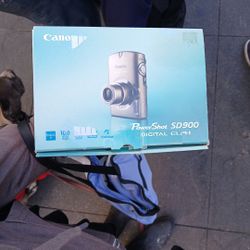 CANON POWERSHOT SD900 DIGITAL ELPH PERFECT 