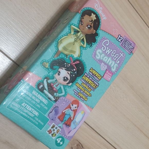 Disney ariel sweet seams surprise doll & playset
