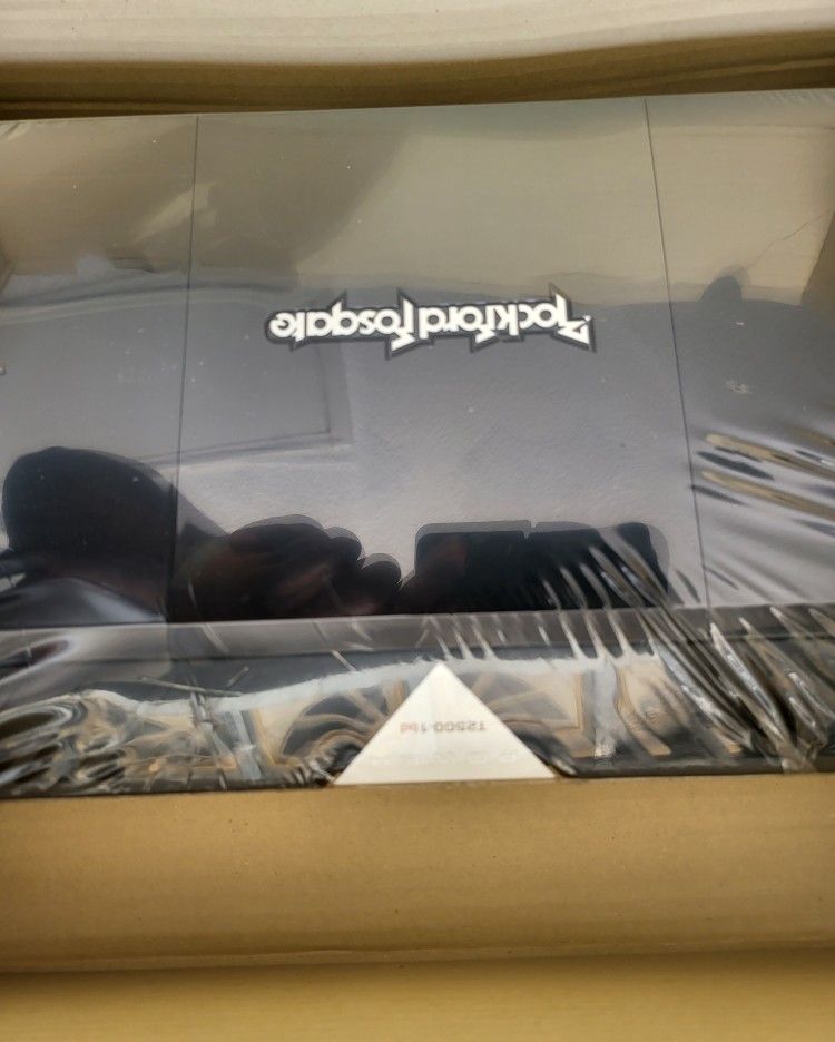 Brand New Rockford Fosgate T2500-1 New. Ever Used........Great Amp