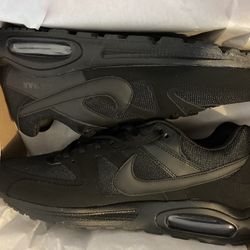 Nike AirMax Command Size 12. New In Box 