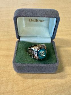 Vintage Anaheim Mighty Ducks ring size 7.5.