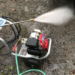 Like new Honda commercial style pressure washer works great