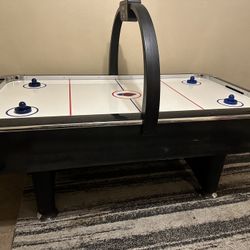 Air Hockey Table