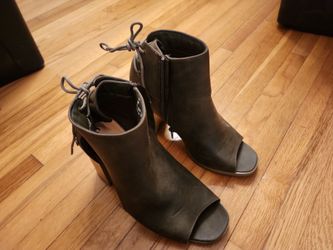 Green sandal  heels