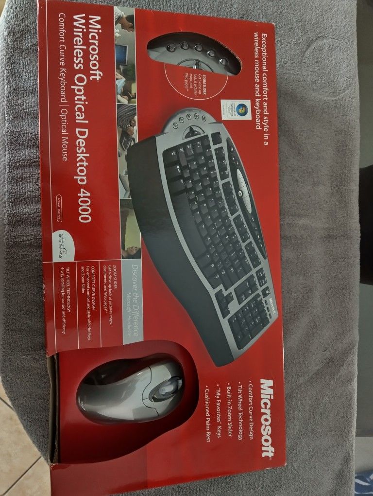 Microsoft Wireless Laser Desktop 4000 Keyboard Mouse Combo Comfort Curve HD.