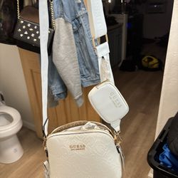 Brand New W/tags Guess Purse 