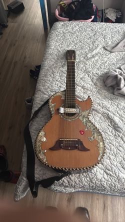 Guitar