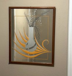 Wall mirror