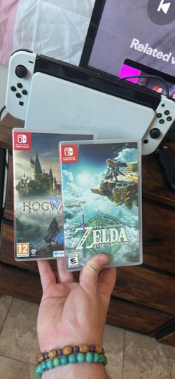 Nintendo Switch OLED + 2 Games
