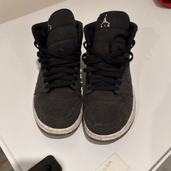 Jordan 1 Mid SE