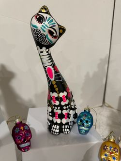 Dia De Los Muertos Catrina’s yCatrine’s  size 8” & 10” Tall each $20