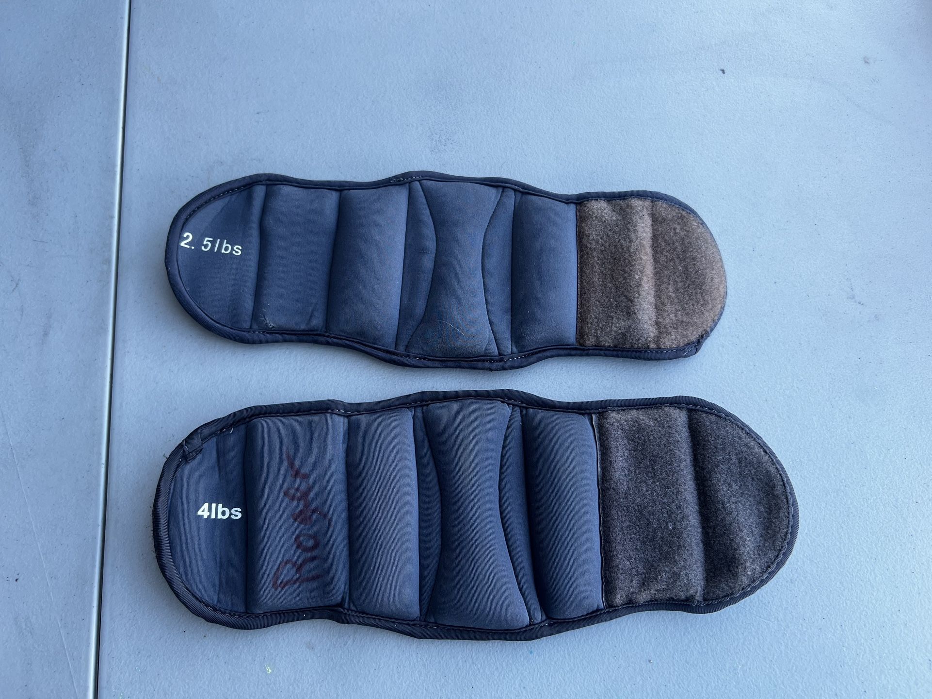 Two Adjustable Empower Adjustabke Wrist or Ankle Weights! (1) 4lb and (1) 2.5lb