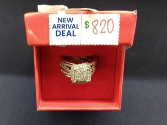 White Gold 10k (.417) 7.5 grams Size 7