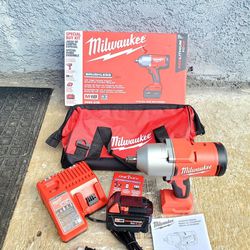 Milwaukee Kit 1/2" Impact Wrench Brushless High Torque M18 + Battery 4.0ah + Charger 