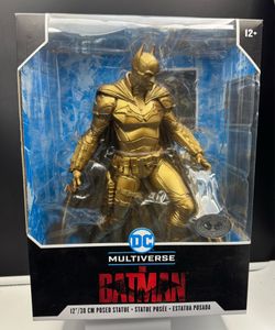 McFarlane Toys DC Multiverse - The Batman 12-Inch Posed Statue (Gold Platinum Edition)