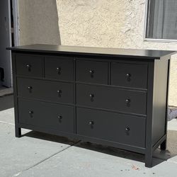 IKEA dresser in perfect condition it’s black