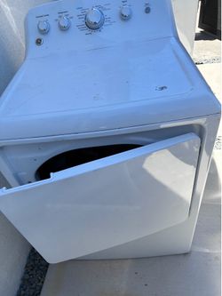 Washer and dryer set like new