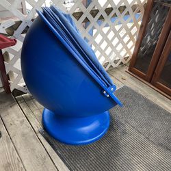 Blue swivel spinning chair for children