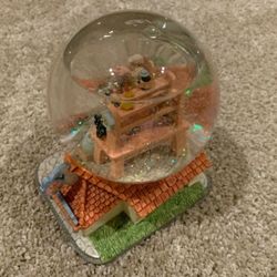 Schmid Pinocchio Gepetto's Cottage Musical Snowdome plays When You Wish
