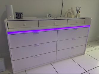 Complete bedroom set and extras