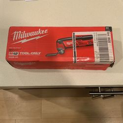 Milwaukee Multi Tool m12