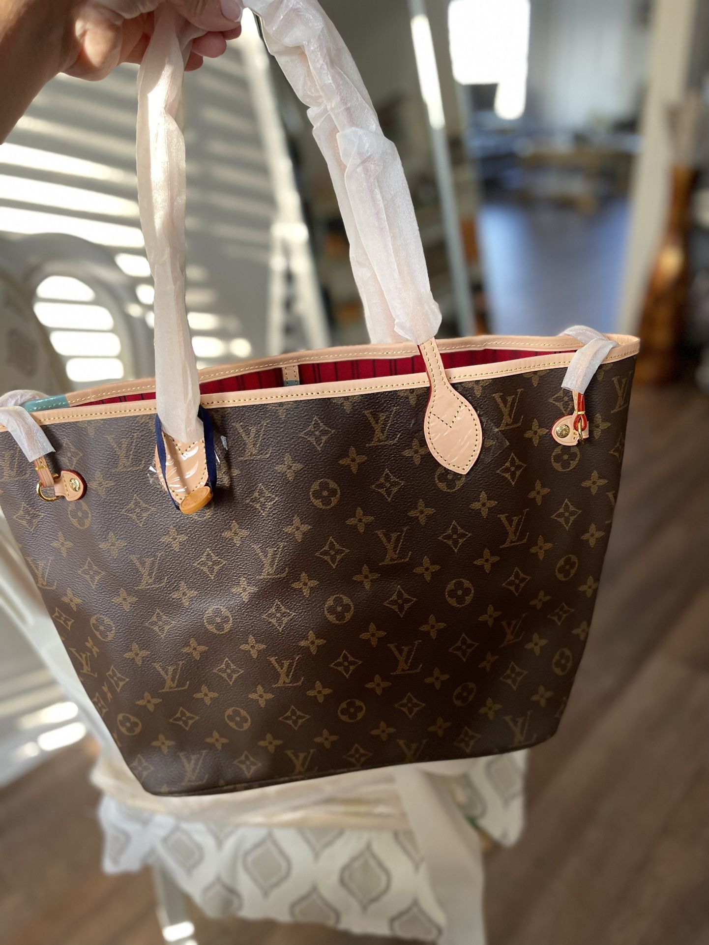 Medium Tote