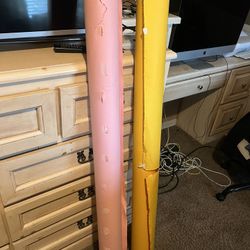 Backdrops Or Huge Rolls Of Orange And Pink .photography Wedding Use