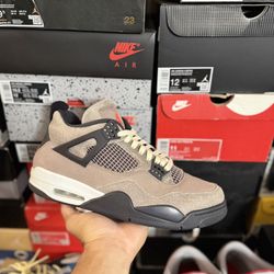 Jordan Taupe 4s size 11 VNDS 