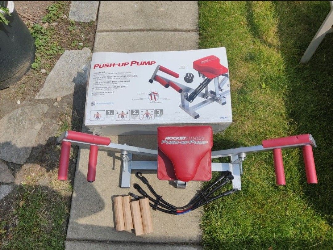 Workout Push Up Pump Rocket Fitness for Sale in Skokie IL OfferUp